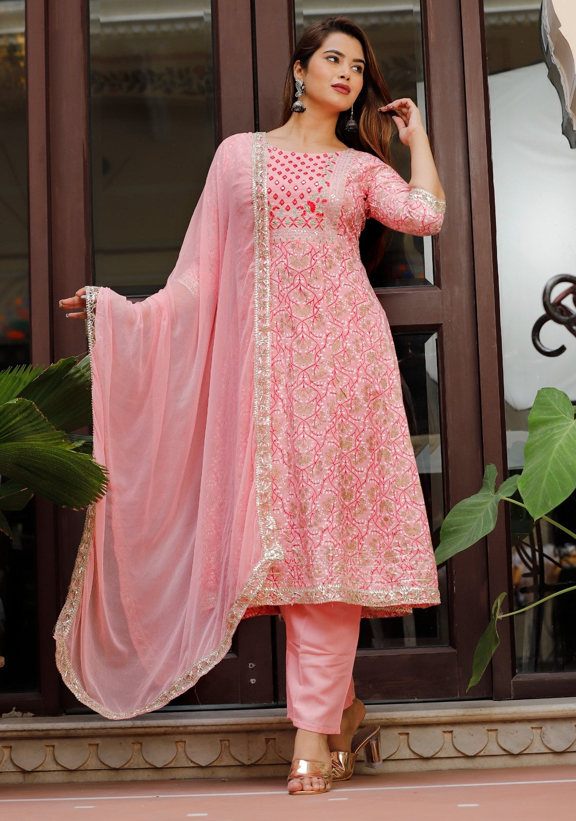 Women Rayon Kurta Pant Dupatta Set