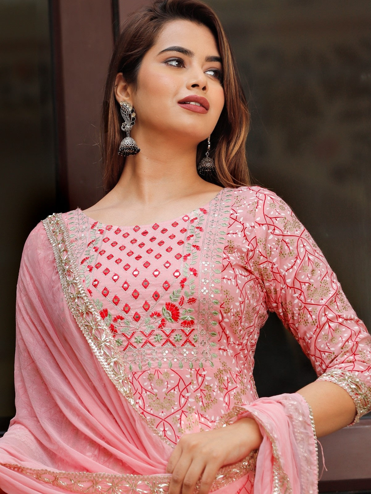 Women Rayon Kurta Pant Dupatta Set